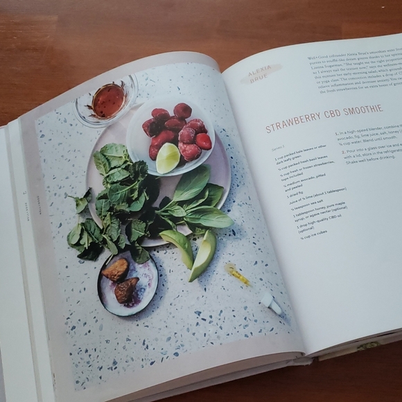 WELL +GOOD 100 HEALTY RECIPES/COOKBOOK - Picture 3 of 4
